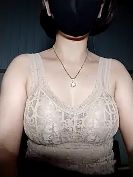 Niramiu online show from 8, 11, 2025