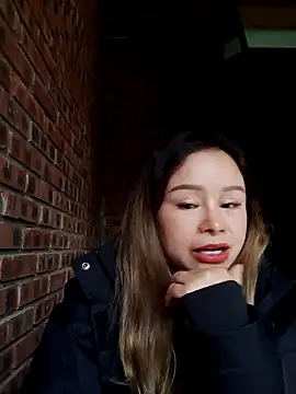 thu-cuoi online show from 18, 12, 2025