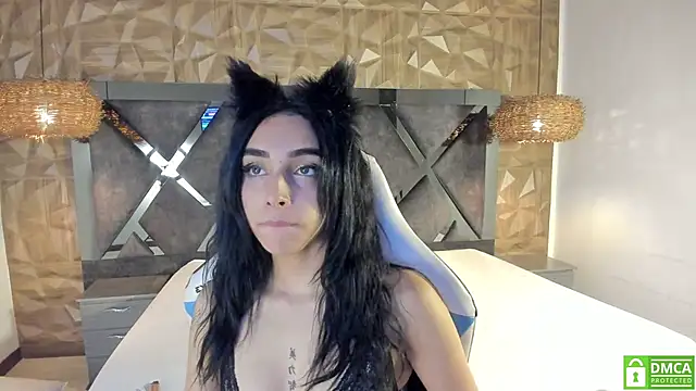 Kiara velvet   online show from 10, 4, 2026