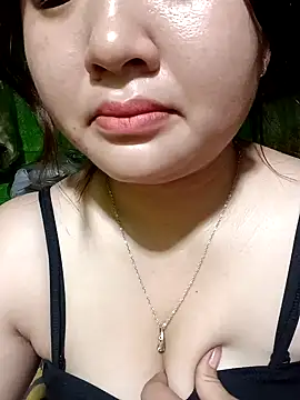 Bee-bgolden online show from 8, 11, 2025