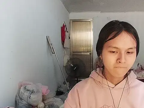 RebelAura online show from 4, 5, 2026