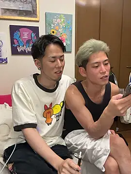 Snapshot of ippei0001 chatting on 29, 4, 2026 ippei0001 online show from 29, 4, 2026