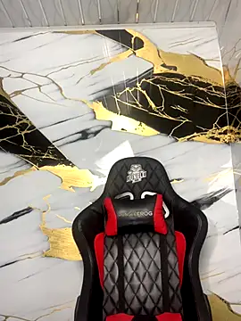 Suarezz10  online show from 4, 11, 2025