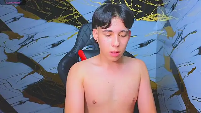 Suarezz10  online show from 19, 11, 2025