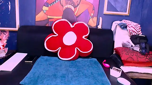 Slipperyebony online show from 13, 1, 2026