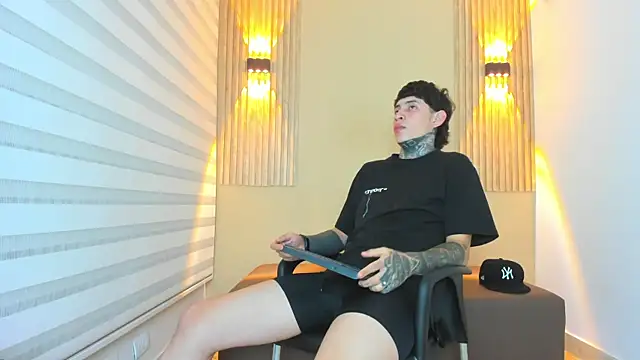 DANTE ARMSTRONG online show from 11, 11, 2025