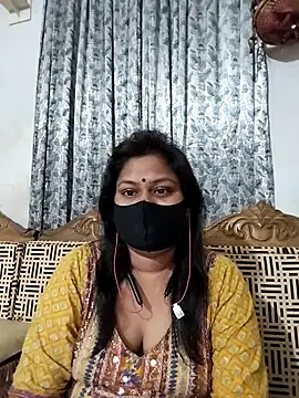 Snapshot of munni-506 chatting on 18, 5, 2026 munni-506 online show from 18, 5, 2026