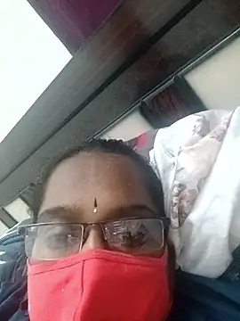 hootypriya online show from 8, 1, 2026