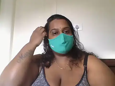 hootypriya online show from 6, 11, 2025