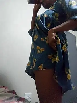 Mommy Sienna online show from 10, 11, 2025