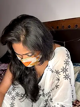 Desiqueen2 online show from 7, 11, 2025