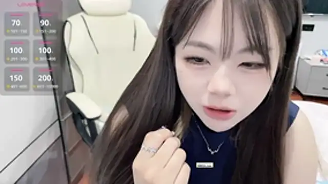 Snapshot of Chayka_21 chatting on 4, 2, 2026 Chayka 21 online show from 4, 2, 2026