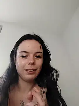 Leacouturierrr online show from 5, 11, 2025