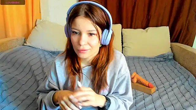 Eva purrr  online show from 10, 3, 2026