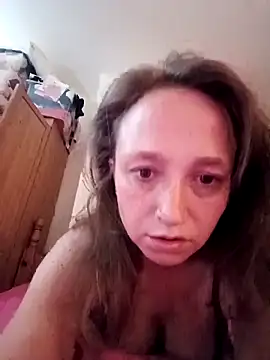 HotMommaCR online show from 4, 11, 2025