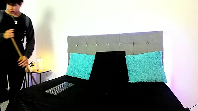 chris evans27 online show from 13, 12, 2025