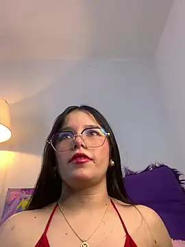 Snapshot of violettabond chatting on 29, 4, 2026 violettabond online show from 29, 4, 2026
