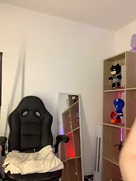 Snapshot of violettabond chatting on 17, 1, 2026 violettabond online show from 17, 1, 2026