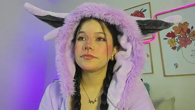 violettabond online show from 26, 11, 2025