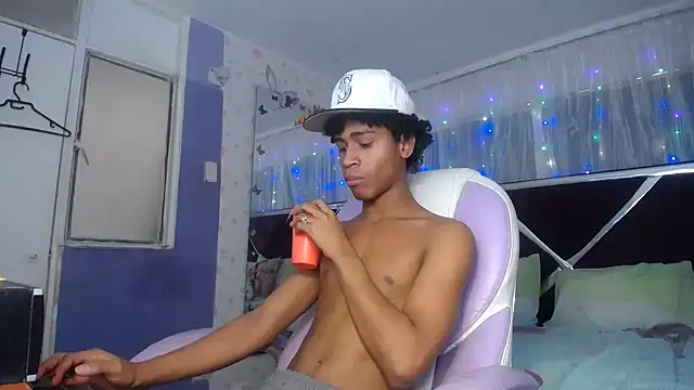 Santy bigcock 01 online show from 19, 5, 2026