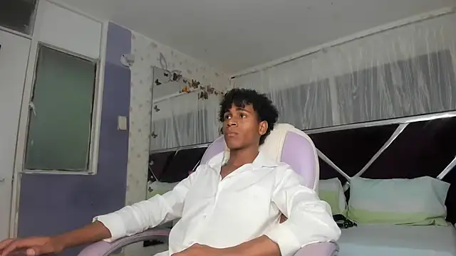 Santy bigcock 01 online show from 22, 3, 2026