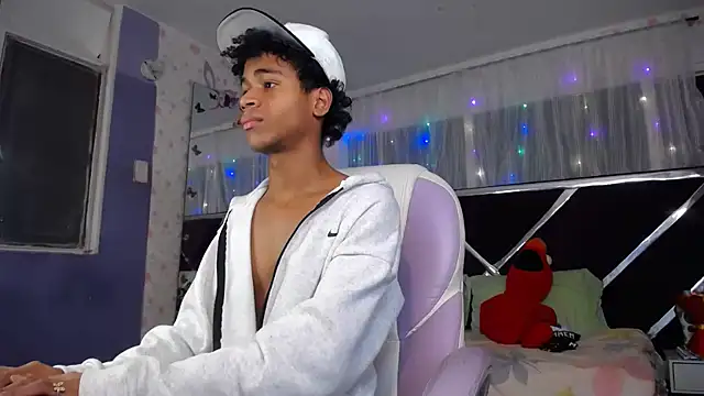 Santy bigcock 01 online show from 31, 5, 2026