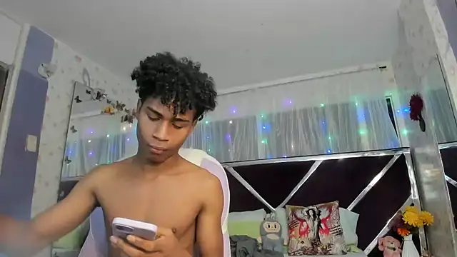 Santy bigcock 01 online show from 21, 3, 2026