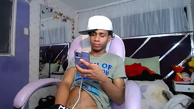 Santy bigcock 01 online show from 15, 6, 2026