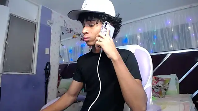 Santy bigcock 01 online show from 4, 6, 2026