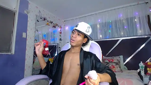 Santy bigcock 01 online show from 25, 5, 2026