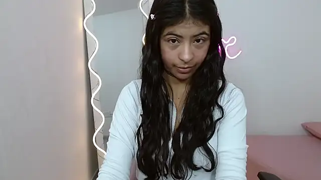 Sandyy tay online show from 9, 11, 2025