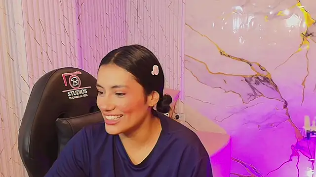 PEACHY TAY online show from 7, 5, 2026