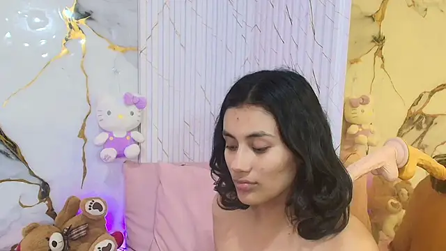 PEACHY TAY online show from 31, 5, 2026