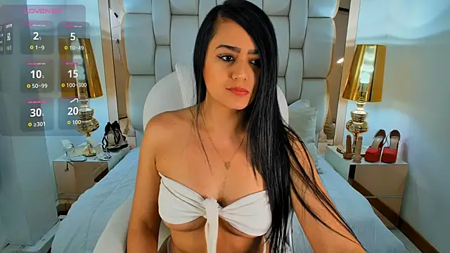 Snapshot of Bella__carther chatting on 22, 5, 2026 Bella carther online show from 22, 5, 2026