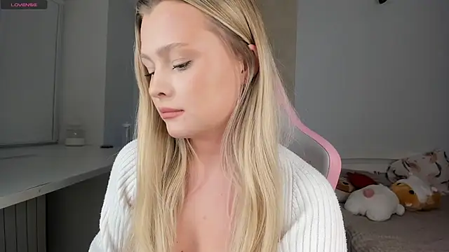 elly aryxd online show from 8, 11, 2025