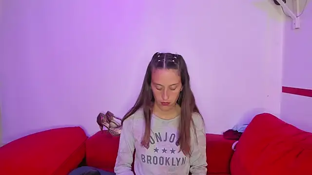 mia luna ed online show from 14, 11, 2025