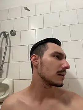 mihneaxxx online show from 23, 4, 2026