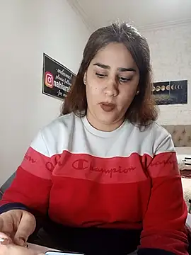 Snapshot of nahiarabiel33 chatting on 8, 6, 2026 nahiarabiel33 online show from 8, 6, 2026