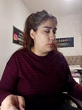 Snapshot of nahiarabiel33 chatting on 8, 7, 2026 nahiarabiel33 online show from 8, 7, 2026