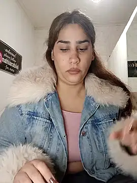 Snapshot of nahiarabiel33 chatting on 28, 5, 2026 nahiarabiel33 online show from 28, 5, 2026