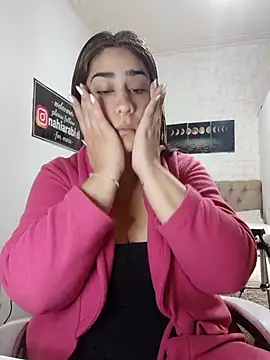 Snapshot of nahiarabiel33 chatting on 3, 5, 2026 nahiarabiel33 online show from 3, 5, 2026
