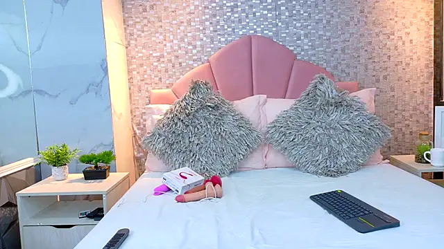 ValeriaMonet online show from 10, 11, 2025