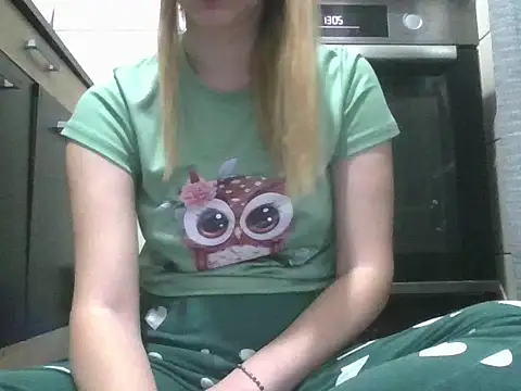 Snapshot of dirty_sasha00 chatting on 23, 11, 2025 dirty sasha00 online show from 23, 11, 2025