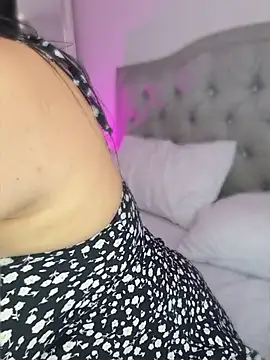 annie  20 online show from 28, 3, 2026