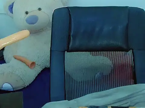 NharaBigCock online show from 19, 3, 2026