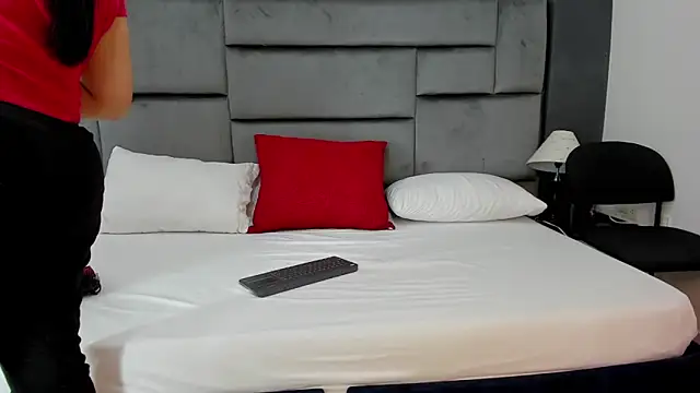 Snapshot of CatleyaSmith chatting on 12, 1, 2026 CatleyaSmith online show from 12, 1, 2026