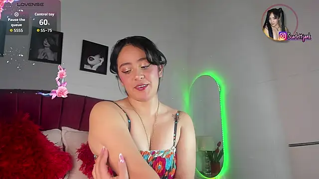 Snapshot of Scarlett_Jank chatting on 15, 7, 2026 Scarlett Jank online show from 15, 7, 2026