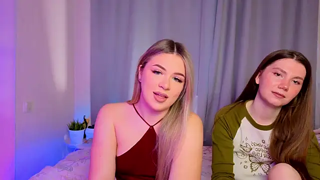 MelitaMoote online show from 18, 11, 2025