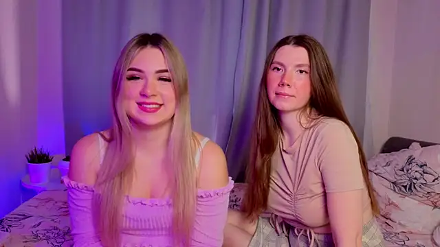 MelitaMoote online show from 17, 11, 2025