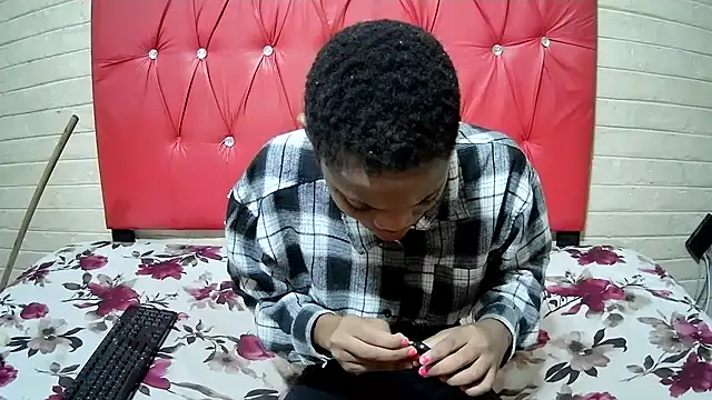 Pin-pop online show from 3, 12, 2025